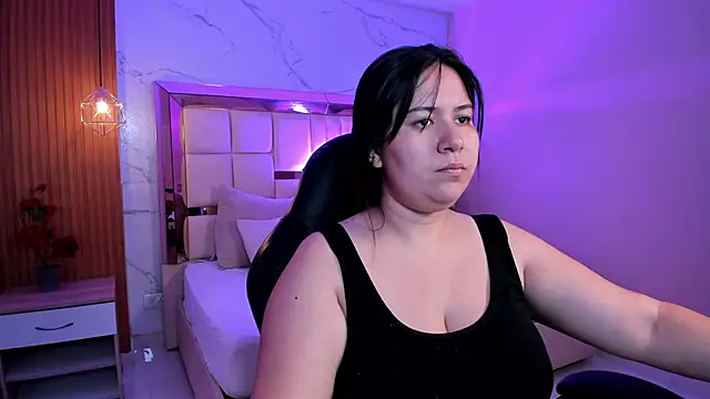 zoes milee online show from 5, 2, 2026