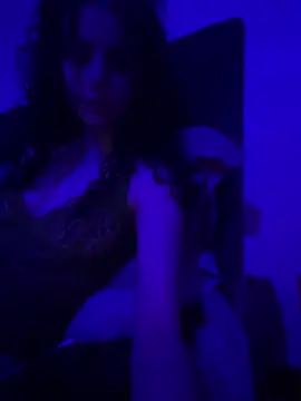 VioletxBlue online show from 8, 1, 2025