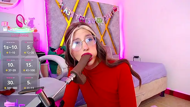 SussanHottye1  online show from 4, 12, 2025