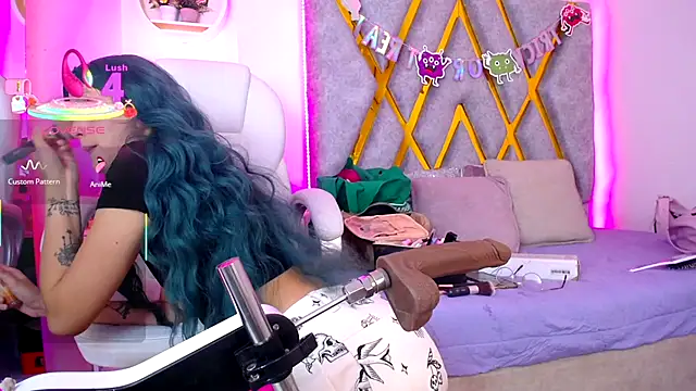 SussanHottye1  online show from 5, 12, 2025