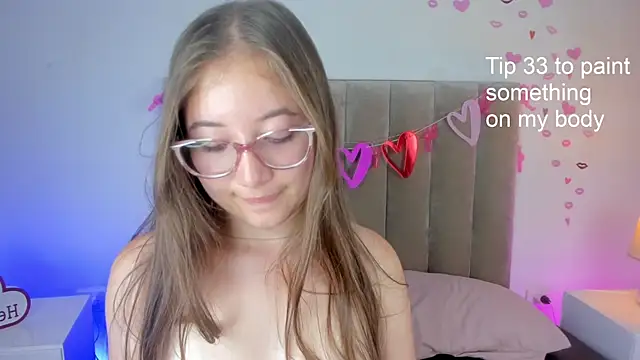 Dahlia Rousse online show from 20, 3, 2025