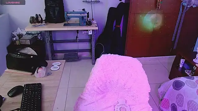 Mattilda 18 online show from 18, 11, 2025