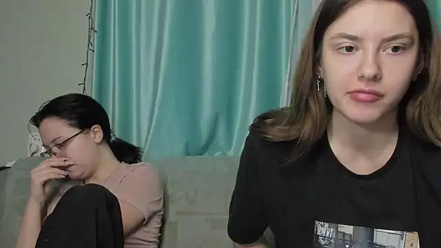 Snapshot of honey_love_honeyy chatting on 13, 1, 2025 honey love honeyy online show from 13, 1, 2025