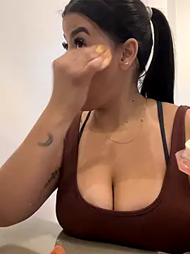 AlynAllen online show from 12, 10, 2025