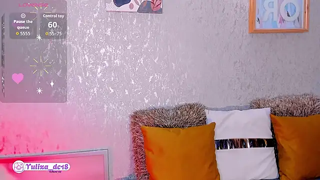 Luxury Woman online show from 18, 2, 2026