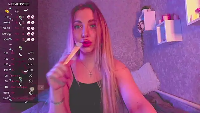 Snapshot of Mika_Rayy chatting on 13, 1, 2025 Mika Rayy online show from 13, 1, 2025