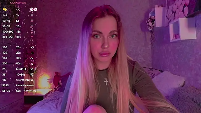 Snapshot of Mika_Rayy chatting on 3, 3, 2025 Mika Rayy online show from 3, 3, 2025