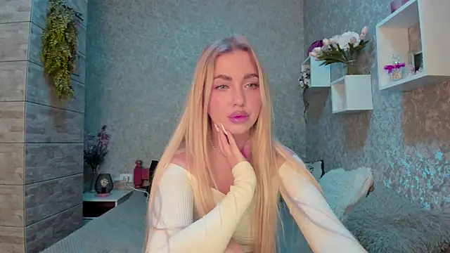 Snapshot of Mika_Rayy chatting on 25, 10, 2025 Mika Rayy online show from 25, 10, 2025