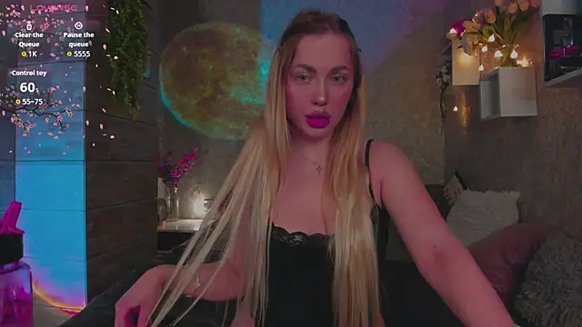 Mika Rayy online show from 4, 6, 2026