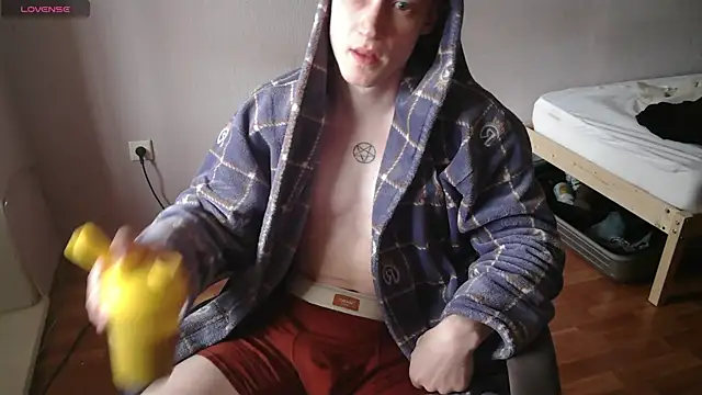 Snapshot of johnny_positive chatting on 2, 4, 2026 johnny positive online show from 2, 4, 2026