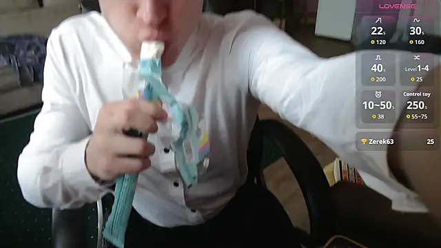 Snapshot of johnny_positive chatting on 25, 4, 2026 johnny positive online show from 25, 4, 2026