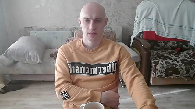Snapshot of johnny_positive chatting on 12, 5, 2026 johnny positive online show from 12, 5, 2026