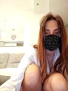 Akemi rossi online show from 9, 2, 2026