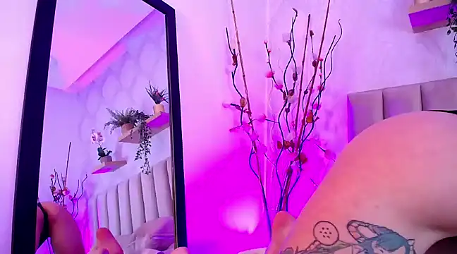 coral jonesss online show from 1, 2, 2025