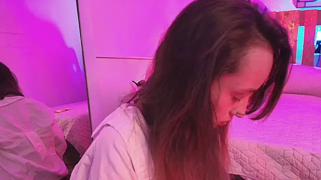 coral jonesss online show from 6, 10, 2025