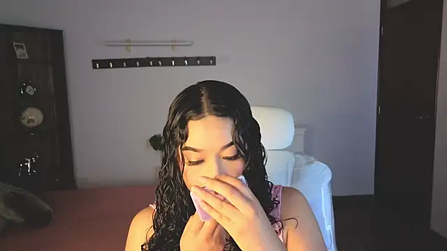 Renaxi Smith online show from 23, 4, 2026