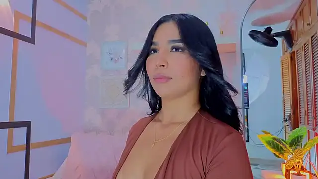 CharlotteGraay online show from 25, 2, 2026