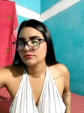 Renata 222 online show from 1, 2, 2025