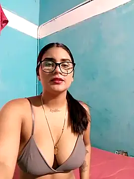 Renata 222 online show from 5, 2, 2025