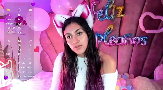 Snapshot of sweetfoxy_17 chatting on 18, 2, 2025 sweetfoxy 17 online show from 18, 2, 2025