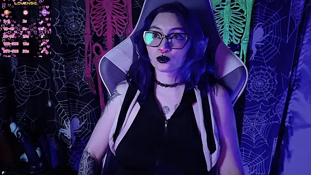 Kimlennox  online show from 10, 3, 2026