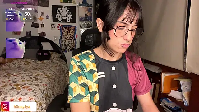 Snapshot of B0nnie_H0ney chatting on 15, 2, 2026 B0nnie H0ney online show from 15, 2, 2026