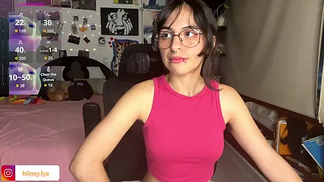 Snapshot of B0nnie_H0ney chatting on 18, 3, 2026 B0nnie H0ney online show from 18, 3, 2026