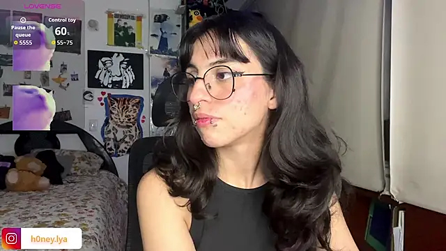 B0nnie H0ney online show from 8, 7, 2026