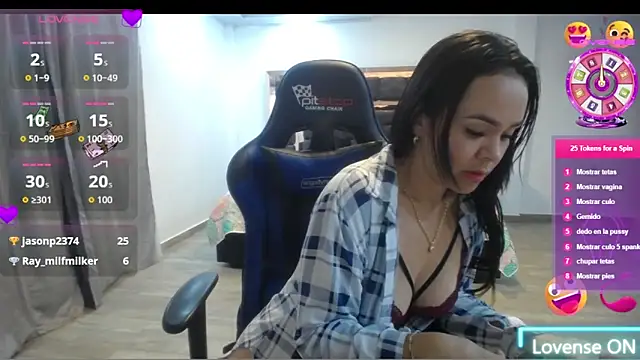 Snapshot of Francheskasmile chatting on 10, 9, 2025 Francheskasmile online show from 10, 9, 2025