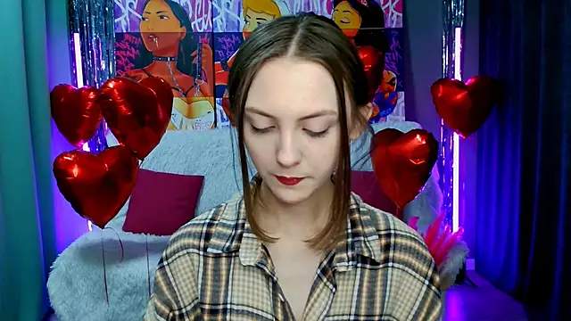 JesssWalker online show from 4, 3, 2025