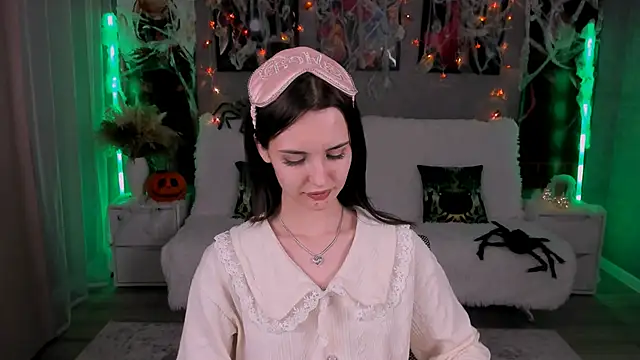 SamanthaaaWalker online show from 8, 10, 2025