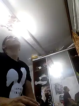 Rosanna Rennie online show from 22, 9, 2025