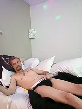 Snapshot of AQuickPhyx chatting on 5, 3, 2025 AQuickPhyx online show from 5, 3, 2025