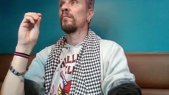 Snapshot of AQuickPhyx chatting on 14, 3, 2025 AQuickPhyx online show from 14, 3, 2025