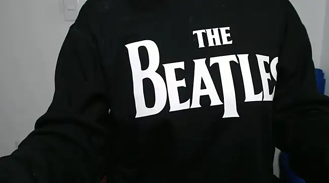 juli love11 online show from 24, 1, 2025