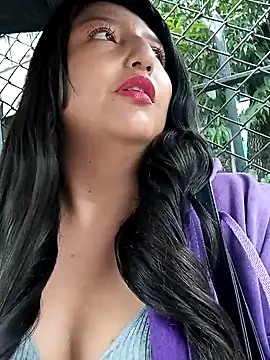 Snapshot of Melyy_Edii chatting on 11, 2, 2025 Melyy Edii online show from 11, 2, 2025