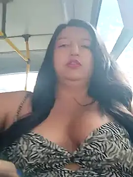 Snapshot of Melyy_Edii chatting on 6, 3, 2025 Melyy Edii online show from 6, 3, 2025