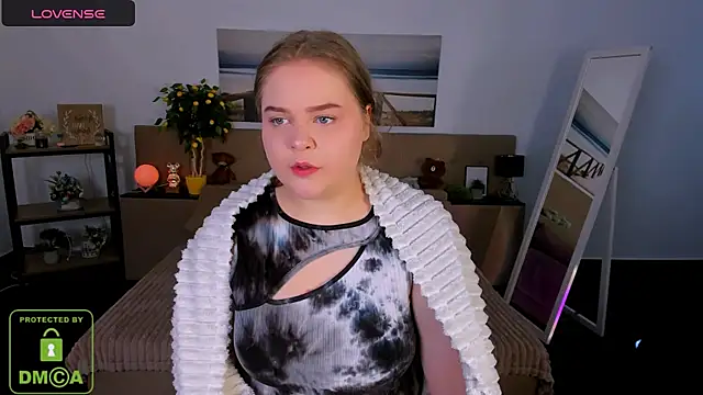 Snapshot of Erica__Alta chatting on 11, 2, 2025 Erica  Alta online show from 11, 2, 2025