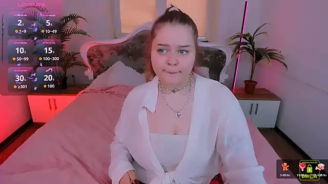 Snapshot of Erica__Alta chatting on 15, 10, 2025 Erica  Alta online show from 15, 10, 2025