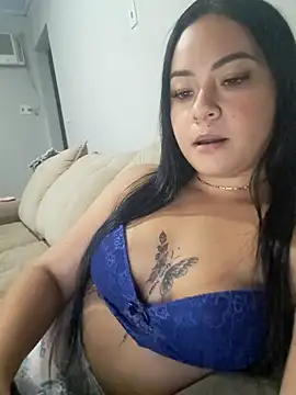 Novinhabonequinha3 online show from 4, 2, 2025