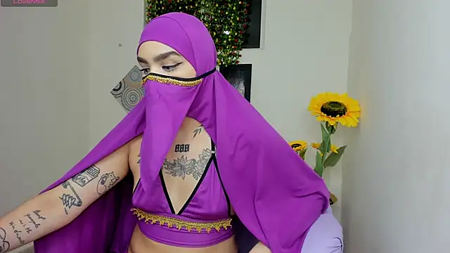 Snapshot of Maissa_Alabi chatting on 5, 3, 2025 Maissa Alabi online show from 5, 3, 2025