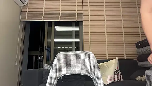 xLarasin34 online show from 17, 3, 2026