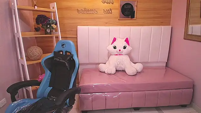 victoria ricci a online show from 29, 1, 2025