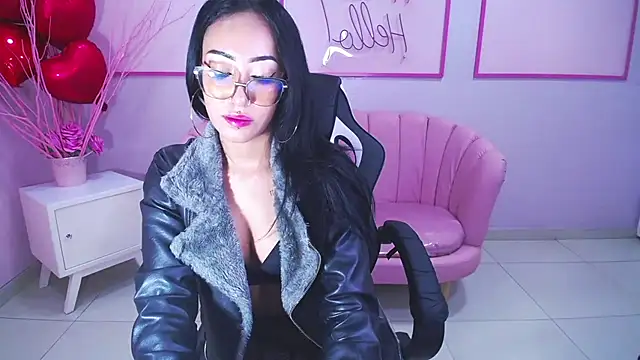 victoria ricci a online show from 4, 3, 2025