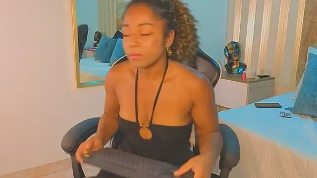 avis lara online show from 7, 3, 2026