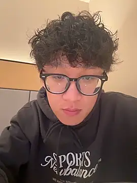 HHAARRYYXXL online show from 9, 4, 2026