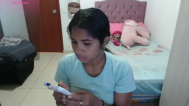 Snapshot of july-feria chatting on 22, 11, 2025 july-feria online show from 22, 11, 2025