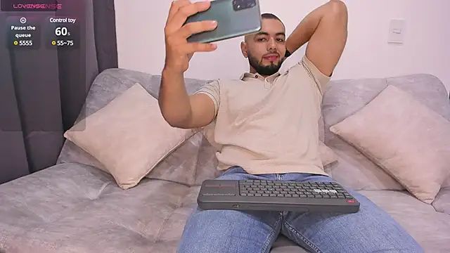 arturguy00 online show from 19, 1, 2025