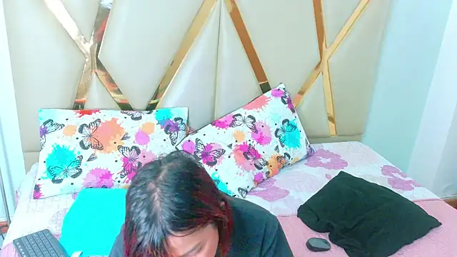 Snapshot of hot-littlechill chatting on 20, 10, 2025 hot-littlechill online show from 20, 10, 2025