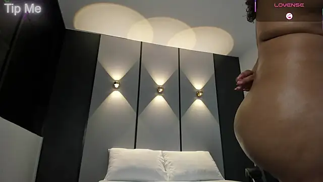 lilly ass  online show from 14, 9, 2025